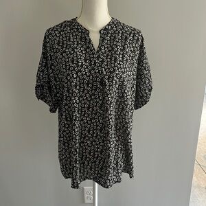 Black and White Floral Women's Top